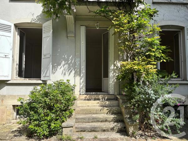Maison à vendre  8 pièces - 169,30 m 2   ST MANDE  - 94