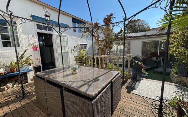 Maison à vendre    5 pièces •  Saint-Denis-d'Oléron