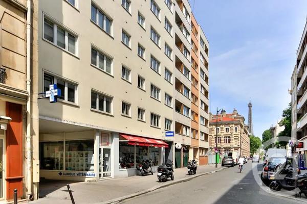 Parking à vendre  823 m 2   PARIS  - 75015