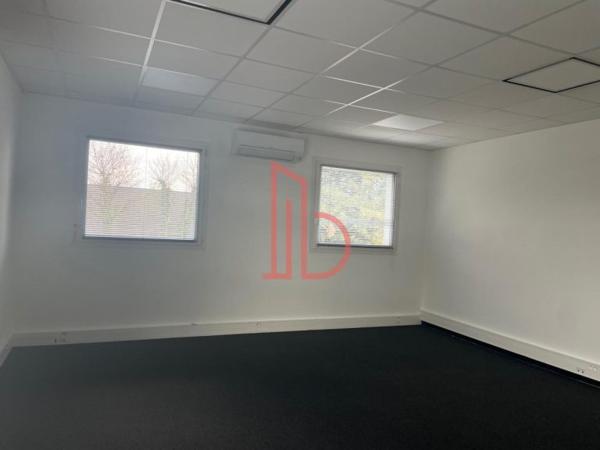 Bureau de 860 m² à louer à Bordeaux Ouest-Merignac