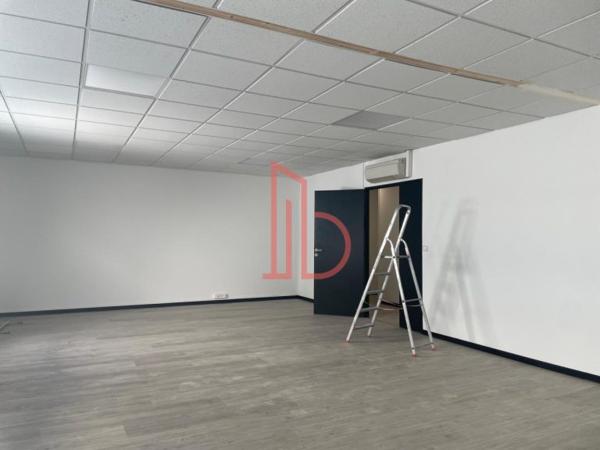 Bureau de 860 m² à louer à Bordeaux Ouest-Merignac