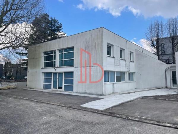 Bureau de 860 m² à louer à Bordeaux Ouest-Merignac