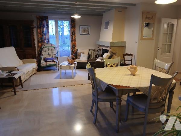 Maison à vendre à SAINT-SYMPHORIEN (79270) sur plus de 1 hectare de terrain