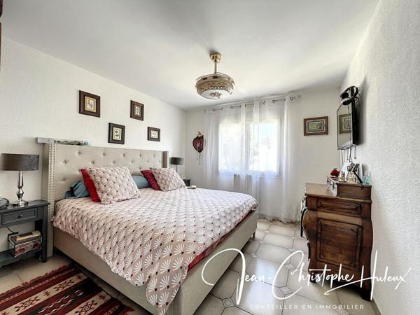 30500 SAINT-AMBROIX Villa Familiale avec Piscine