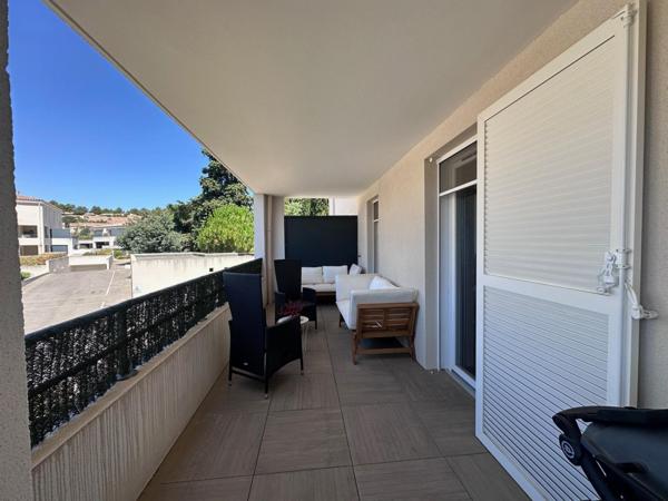 Joli T3 avec terrasse et garage dans résidence récente