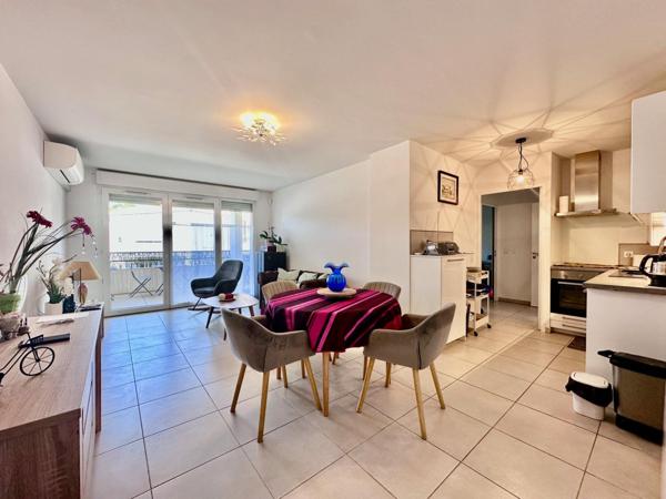 Joli T3 avec terrasse et garage dans résidence récente