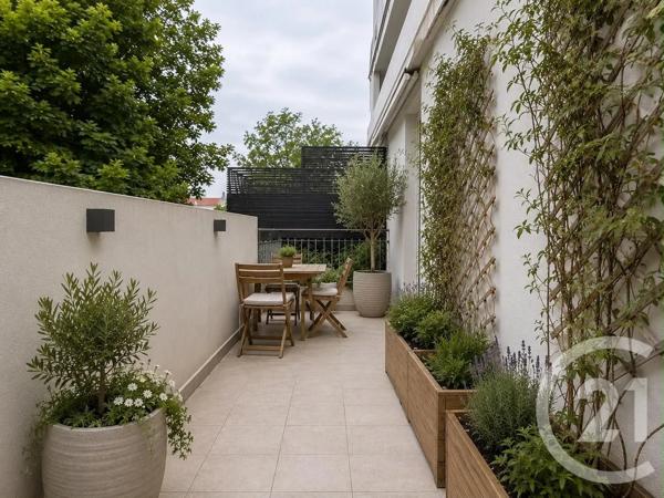 Appartement à vendre  4 pièces - 89 m 2   RUEIL MALMAISON  - 92
