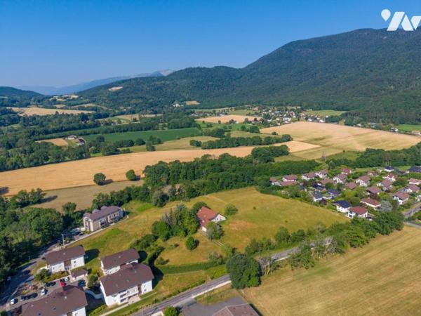EXCLUSIVITÉ – DIVONNE-LES-BAINS – PROPRIÉTÉ D'EXCEPTION SUR PLUS DE 3 HECTARES