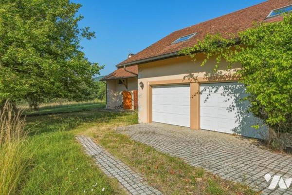 EXCLUSIVITÉ – DIVONNE-LES-BAINS – PROPRIÉTÉ D'EXCEPTION SUR PLUS DE 3 HECTARES