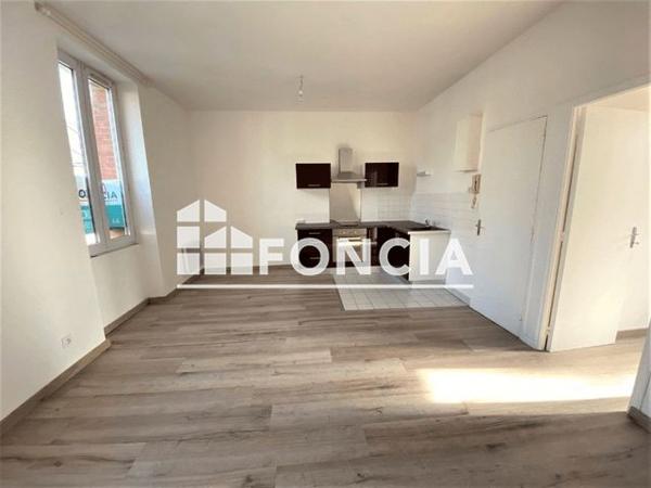 Location Appartement 2 pièces 38.8 m² - 19 RUE SCHNETZ Flers 61100