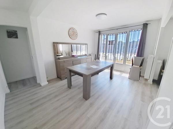 Appartement F3 à vendre  3 pièces - 66,48 m 2   FECAMP  - 76