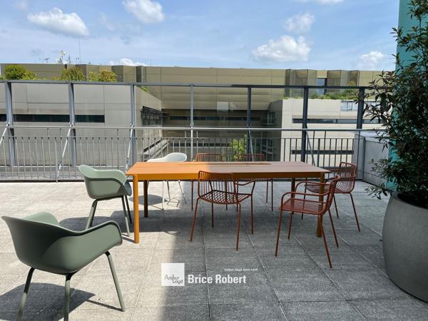 Location bureaux modernes Lyon 3ème proche Part-Dieu avec terrasse privative