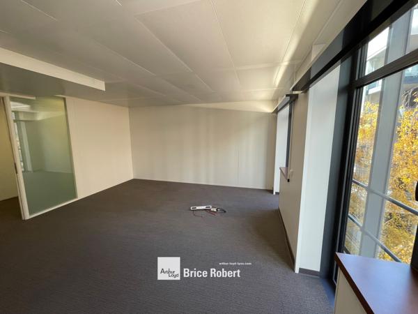 Location bureaux modernes Lyon 3ème proche Part-Dieu avec terrasse privative