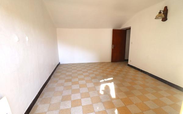 Maison à vendre    2 pièces • 55 m2 Berre-les-Alpes