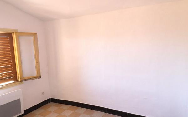 Maison à vendre    2 pièces • 55 m2 Berre-les-Alpes