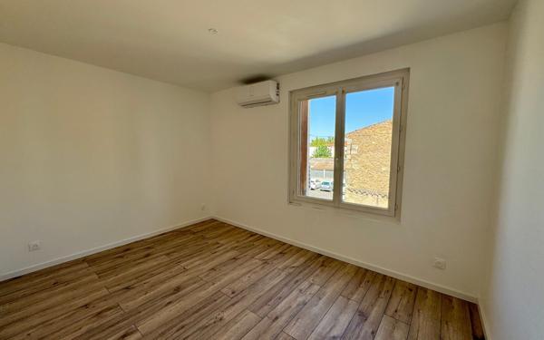 Appartement à vendre    2 pièces •  Istres