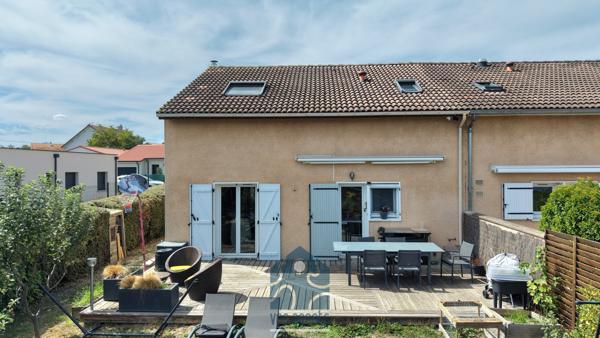 Maison 4 pièces avec terrasses, garage et jardin