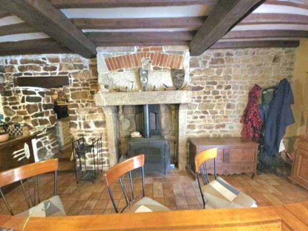 La-Lande-De-Goult 61320 Longère en pierre 112 m² terrain 30.200 m²