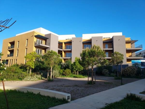 Dpt Pyrénées Orientales (66), à vendre POLLESTRES appartement T3 de 60.49 m² avec terrasse et stationnement en sous-