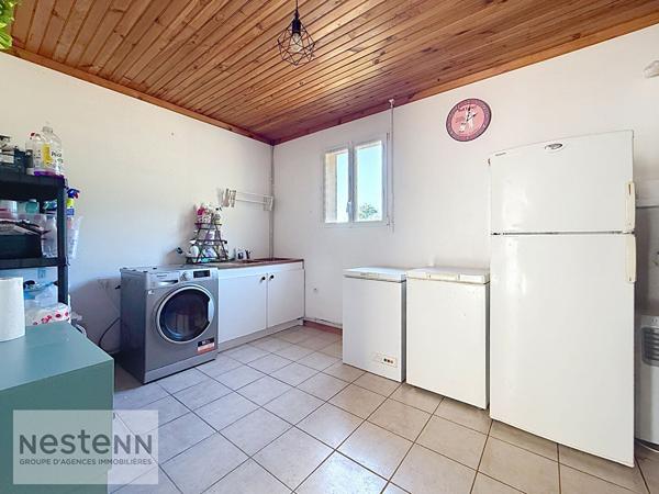 Pension Canine et Maison spacieuse à vendre à Sallertaine avec piscine et grand terrain