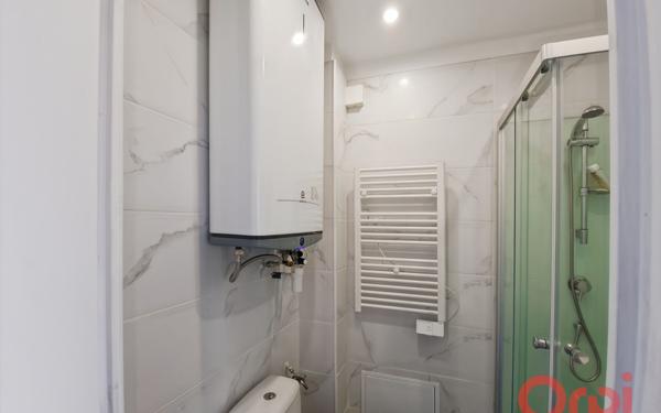 Appartement à vendre    2 pièces • 30,54 m2 Aubervilliers