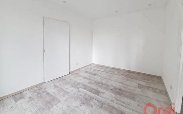 Appartement à vendre    2 pièces • 30,54 m2 Aubervilliers