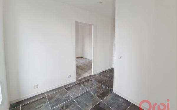 Appartement à vendre    2 pièces • 30,54 m2 Aubervilliers