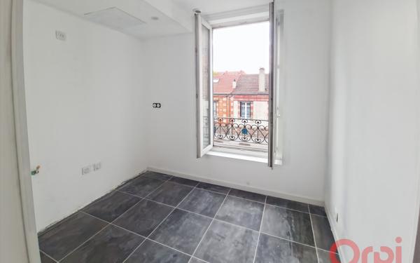 Appartement à vendre    2 pièces • 30,54 m2 Aubervilliers