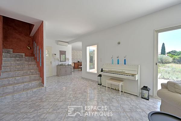 Villa de caractère en pleine nature, au coeur du village de Poulx