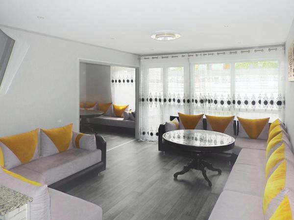 À Évreux, spacieux T5 avec balcon et parking – Idéal premier achat ou investissement locatif !