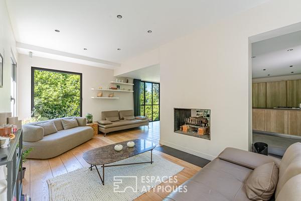 Maison d’architecte en lisière de forêt de Meudon avec jardin et toit-terrasse