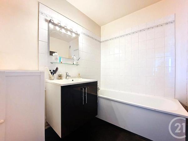 Appartement F4 à vendre  4 pièces - 79,99 m2 COLOMBES - 92