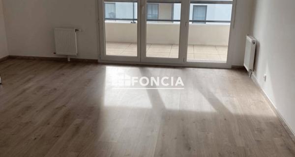 Location Appartement 3 pièces 61.62 m² - Mantes-la-jolie 78200