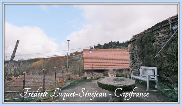 Maison à restaurer 3 pièces sur sous-sol avec deux granges à vendre à PREVENCHERES (48)