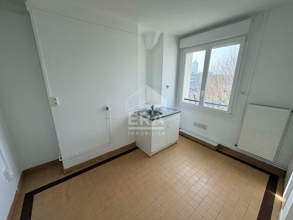 Appartement Dunkerque (59140) deux chambres et balcon