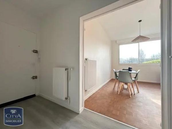 Appartement à louer 2 pièces 52.49m²