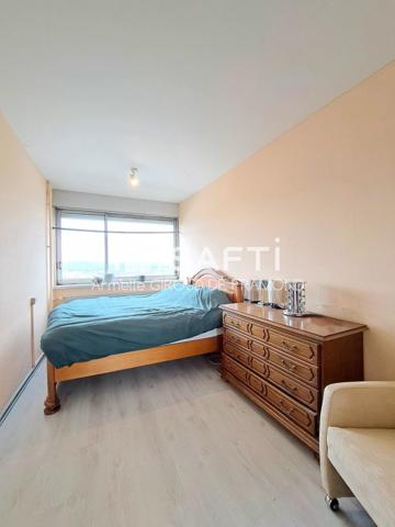 À Mulhouse (68100) appartement meublé 4 pièces – 94 m² – 3 chambres, Tour de l’Europe (11? étage) vue dégagée sur les Vosges