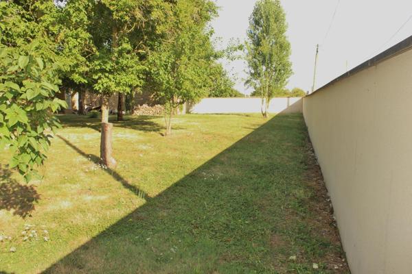 Maison à BRION-PRES-THOUET, 79290 - 10 pièces 220m²