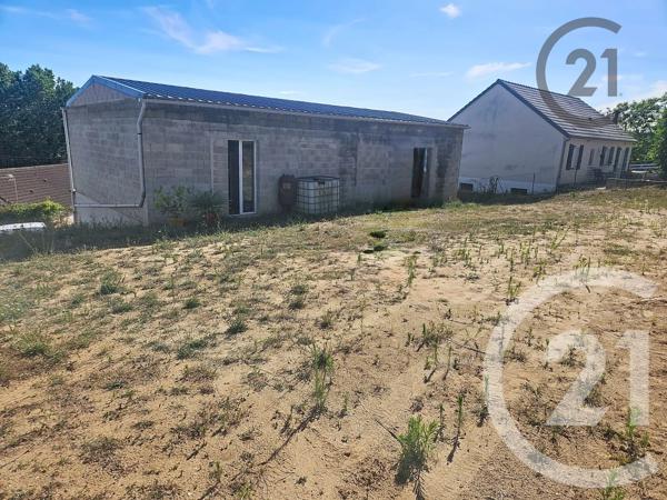 Immeuble à vendre  196,80 m 2   BEAUVOIR  - 89