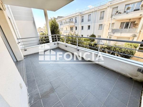 Location Appartement 3 pièces 64.99 m² - 29 RUE DES AGRIONS Soyons 07130