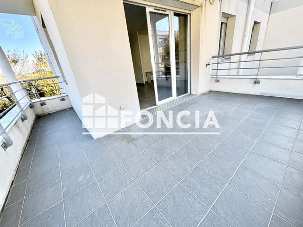 Location Appartement 3 pièces 64.99 m² - 29 RUE DES AGRIONS Soyons 07130