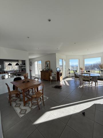 Maison contemporaine avec vue panoramique