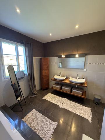 Maison contemporaine avec vue panoramique
