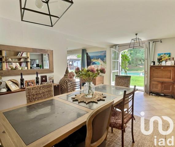 Maison à vendre 10 pièces 332 m² Châteauneuf-Grasse