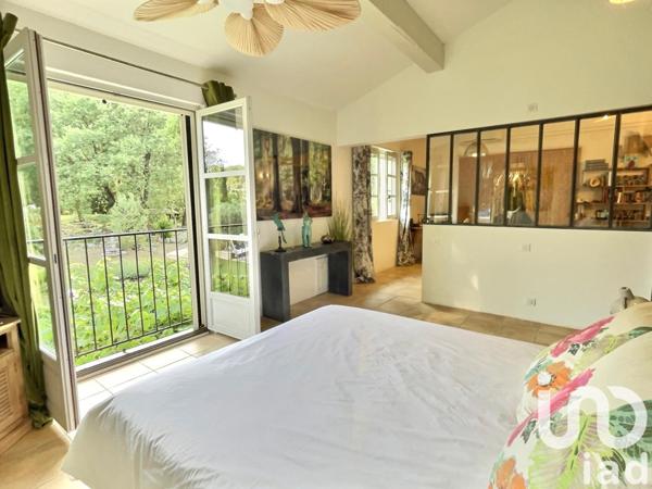 Maison à vendre 10 pièces 332 m² Châteauneuf-Grasse