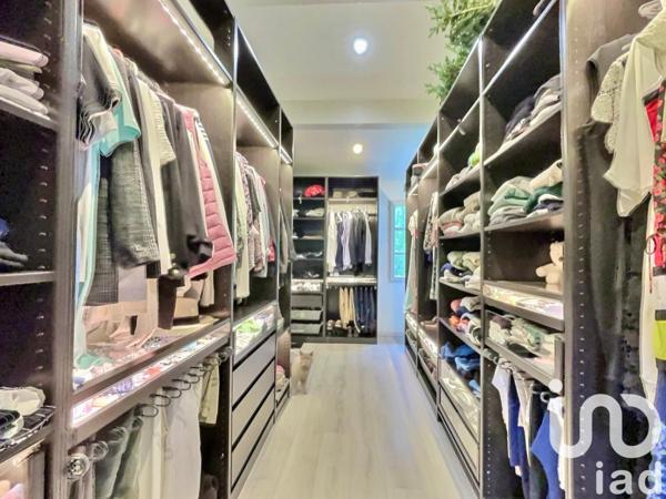 Maison à vendre 10 pièces 332 m² Châteauneuf-Grasse