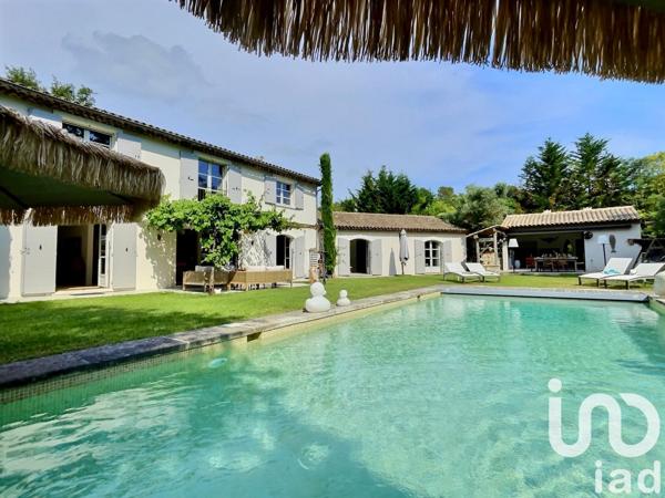Maison à vendre 10 pièces 332 m² Châteauneuf-Grasse