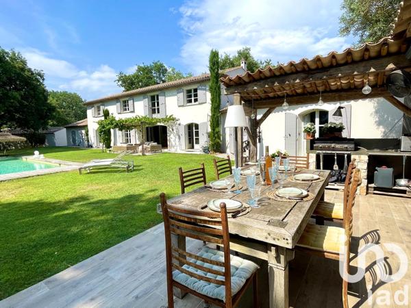 Maison à vendre 10 pièces 332 m² Châteauneuf-Grasse