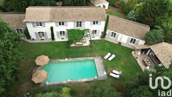 Maison à vendre 10 pièces 332 m² Châteauneuf-Grasse