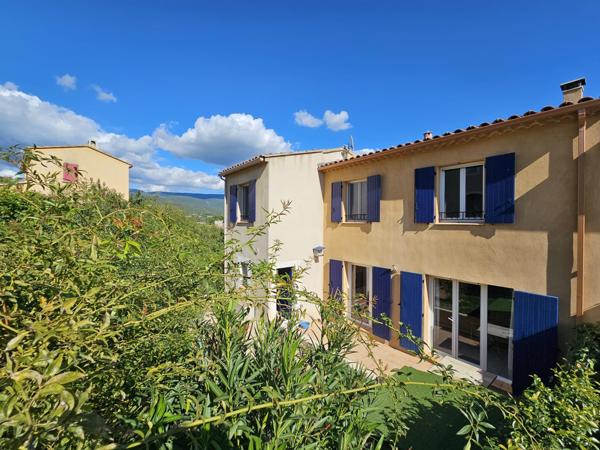 Villars (84400) Luberon, Villars, Jolie maison récente de 128 m² avec extérieur et garage.